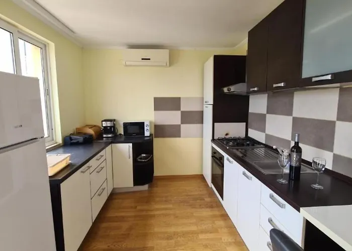 شقة With Two Bathrooms أوروبيتش